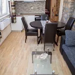 Apartment Any *
